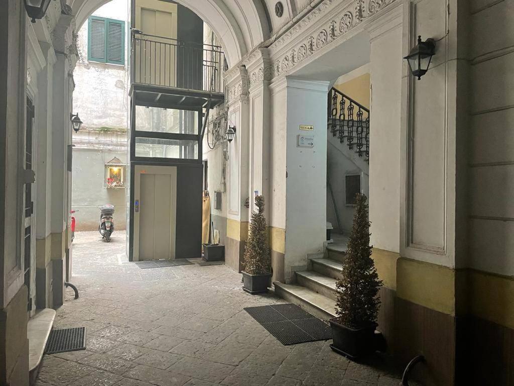 Napoli Central Nest Bed & Breakfast Exterior photo